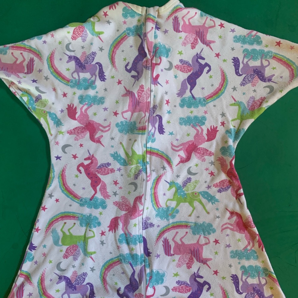Unicorn and rainbow zipadeezip